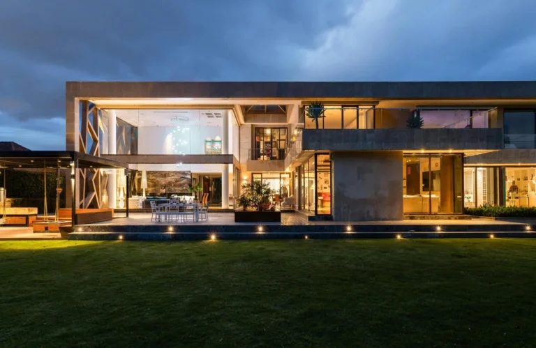 Top Traditional Exterior Lighting America: The Professional Guide